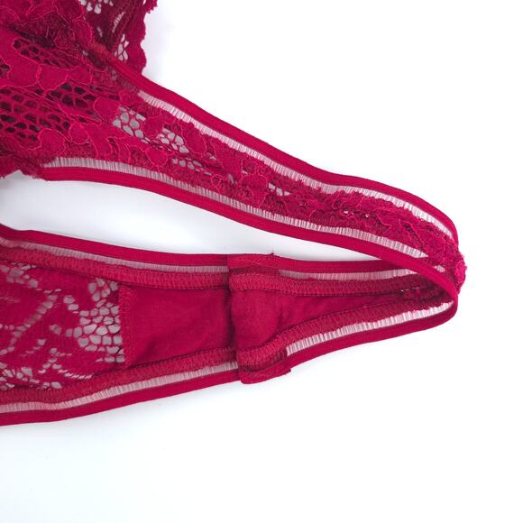 Victoria Secret Coquette Mock Neck Red Lace Unlined Bodysuit Snap Closure XS - Picture 11 of 15